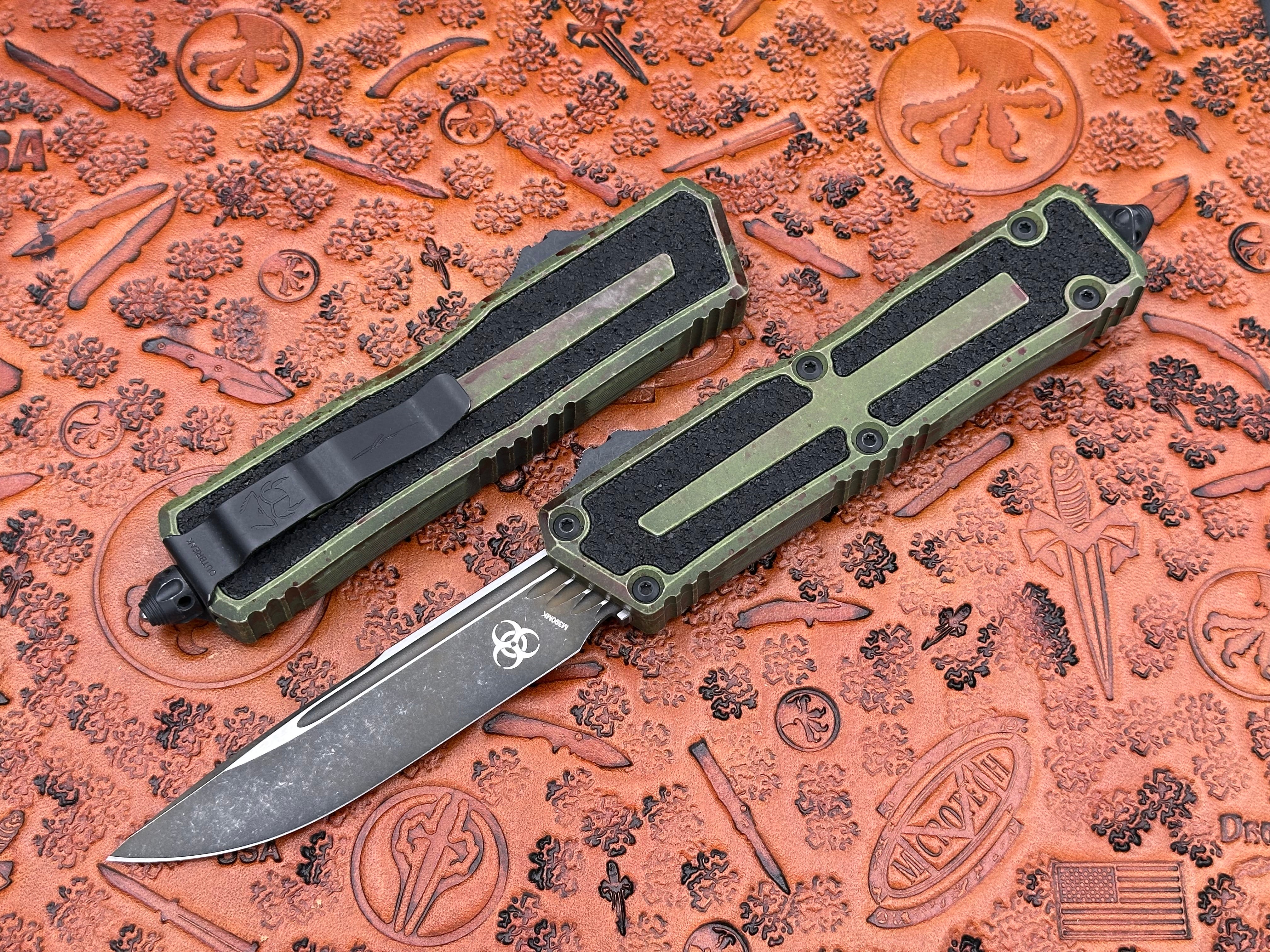 Microtech Scarab 2 Gen III Drop Point Outbreak Signature Series Standard 1278-1 OBS - Tristar Edge