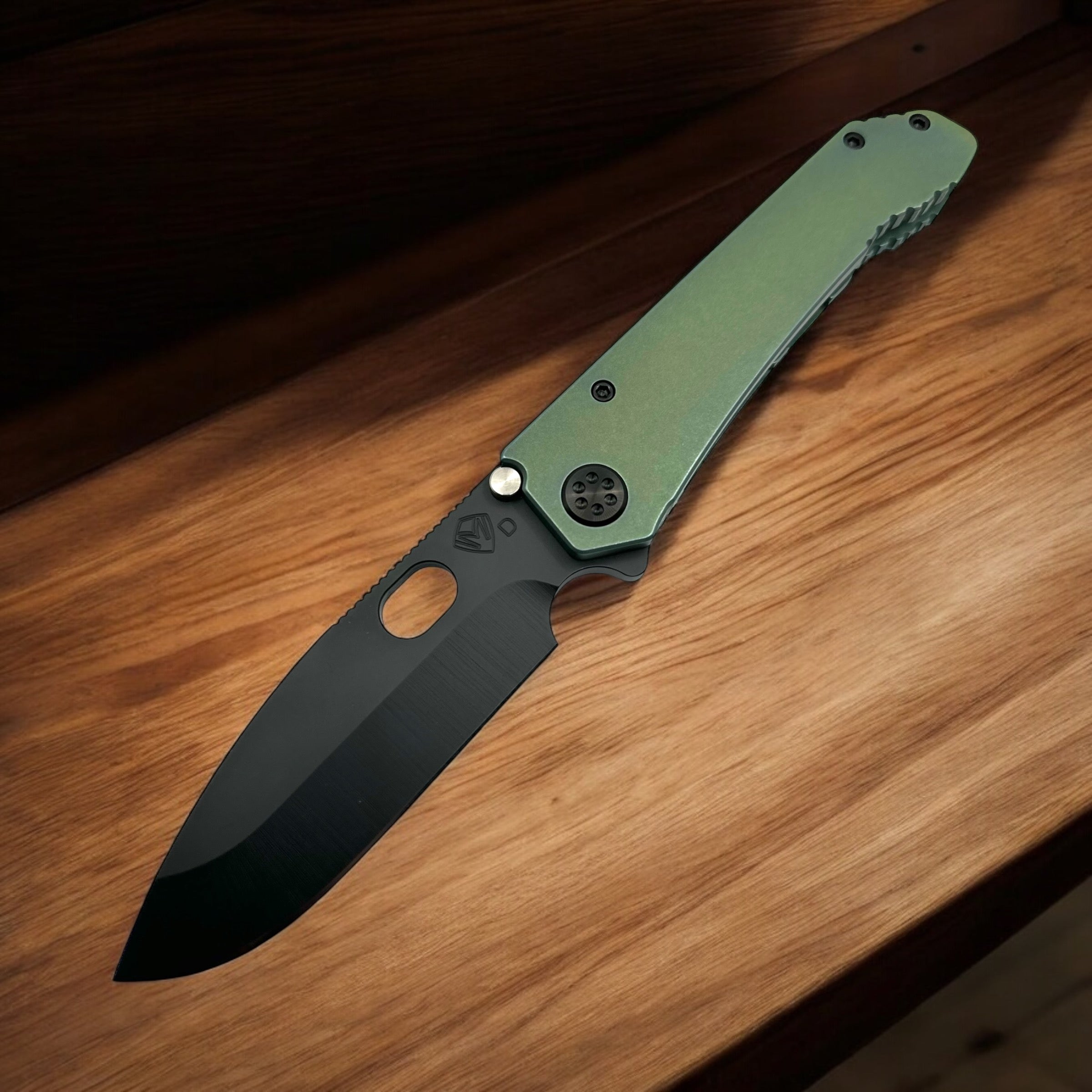 Medford Knife 187 DP D2 DLC DP Blade, "Old-School" Green Handles, Black HW, DLC Clip